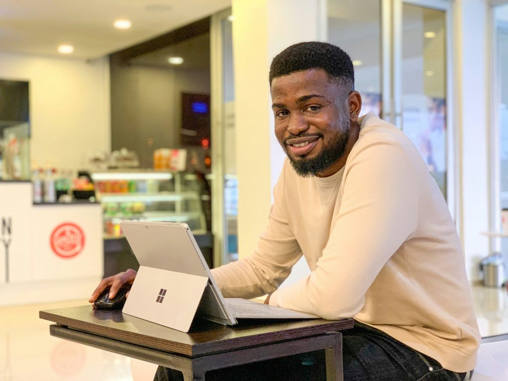 startup owner preparing his brand storytelling